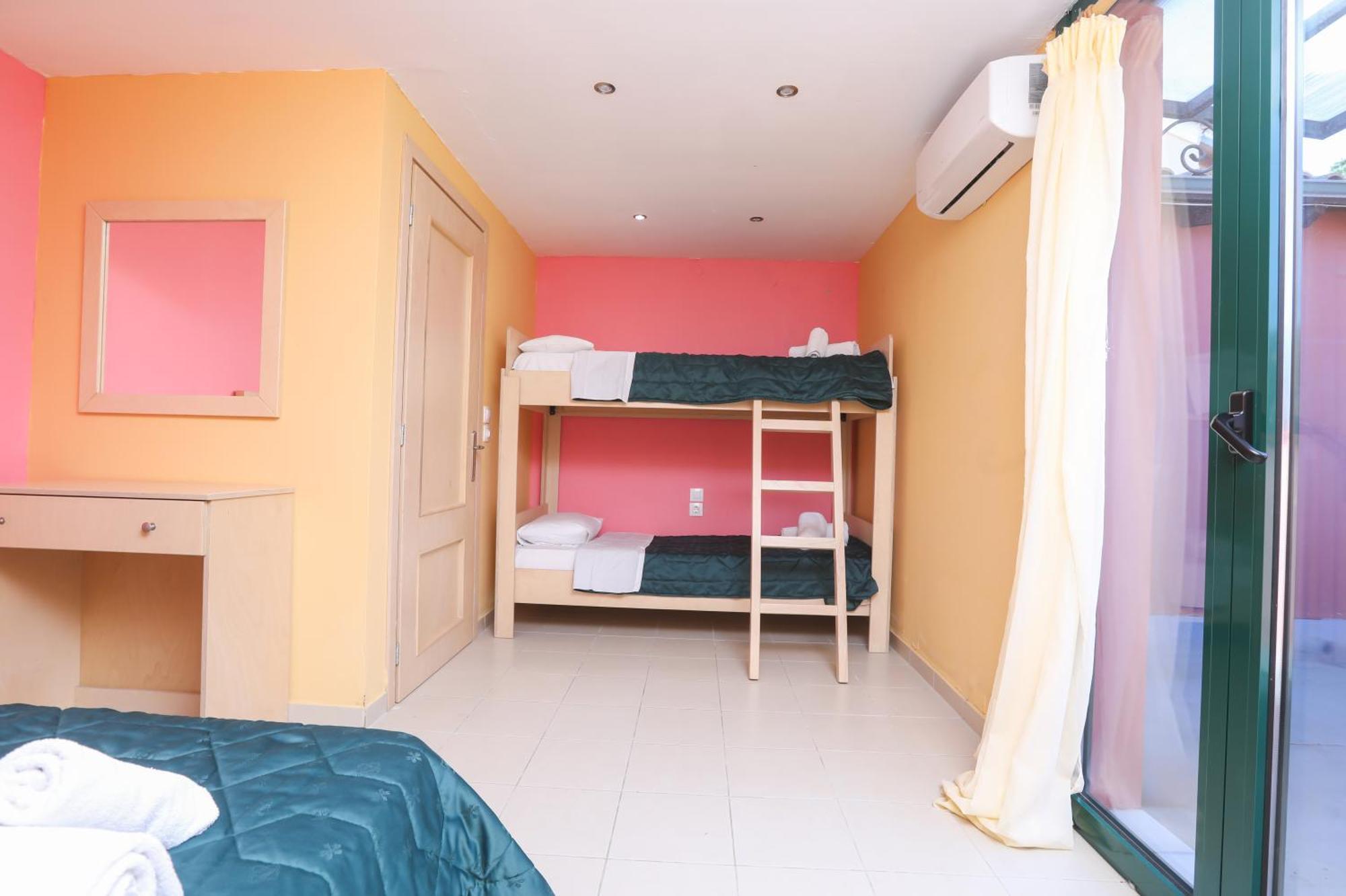 Corfu Hotel Apartments Benitses  Luaran gambar