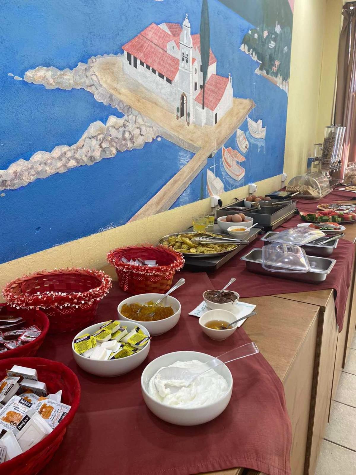Corfu Hotel Apartments Benitses  Luaran gambar