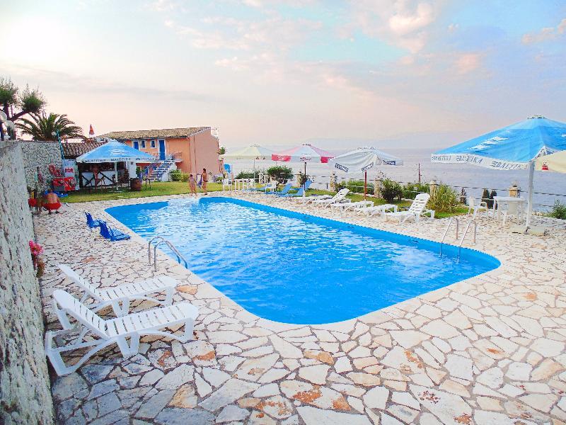 Corfu Hotel Apartments Benitses  Luaran gambar
